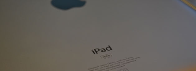 iPad背面のシリアルナンバーの写真